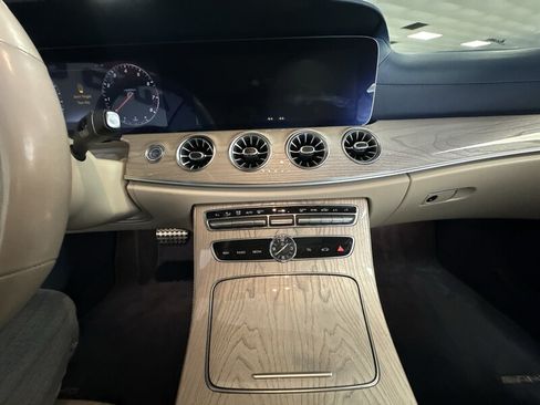 Used 2020 Mercedes-Benz E 450 Coupe image 31
