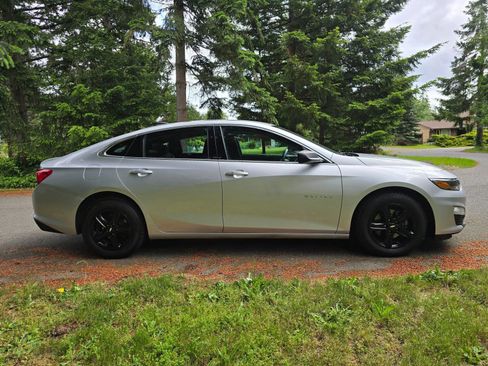 Used 2020 Chevrolet Malibu LS FWD image 6
