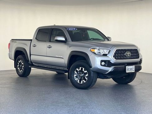 Used 2019 Toyota Tacoma TRD Off-Road RWD image 41