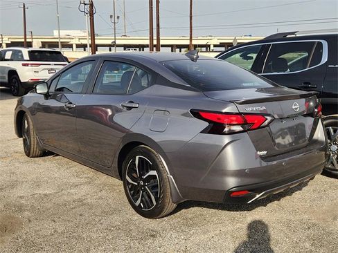 Used 2025 Nissan Versa SR w/ Trunk Package image 4