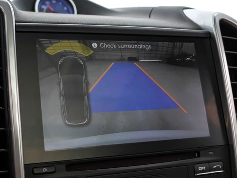 Used 2017 Porsche Cayenne S w/ Premium Plus Package image 23