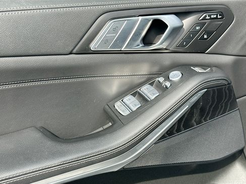 Used 2022 BMW X7 xDrive40i w/ Premium Package AWD/4WD image 18