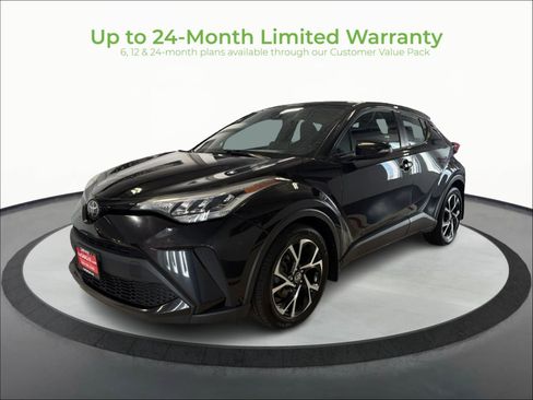 Used 2021 Toyota C-HR XLE FWD image 3