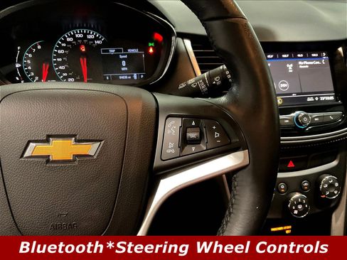 Used 2022 Chevrolet Trax LT w/ Driver Confidence Package AWD/4WD image 11