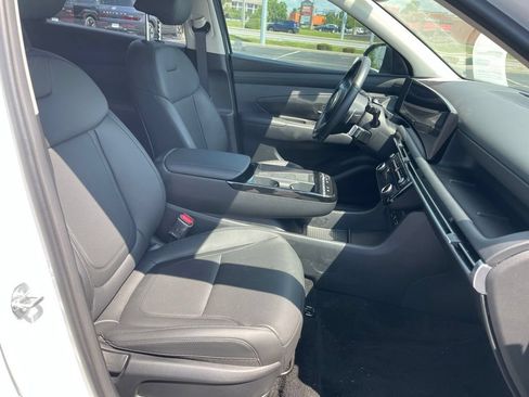 Certified 2025 Hyundai Tucson SEL AWD/4WD image 11