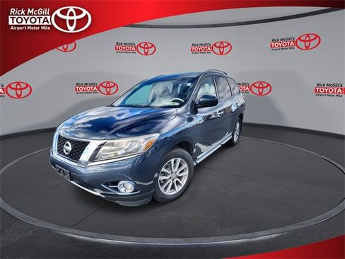 Used 2014 Nissan Pathfinder SL w/ SL Tech Package image 4