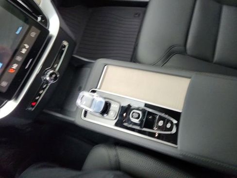 New 2026 Volvo XC90 B6 Plus w/ Protection Package image 22