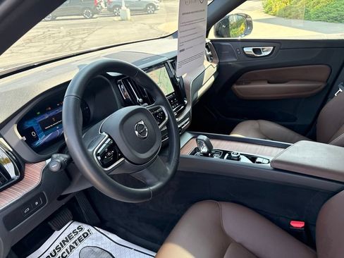 Certified 2025 Volvo XC60 T8 Plus w/ Protection Package Premier AWD/4WD image 16