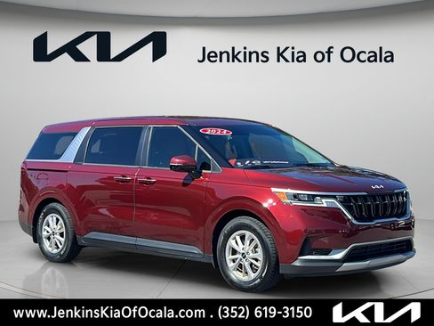 Certified 2024 Kia Carnival LX FWD image 1