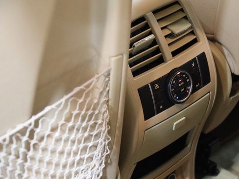 Used 2012 Mercedes-Benz GL 450 4MATIC w/ Premium 2 Pkg image 42