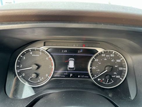 Used 2022 Nissan Rogue SL w/ SL Premium Package image 26