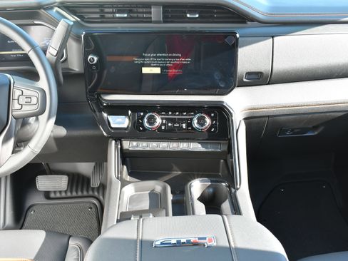 New 2026 GMC Sierra 2500 AT4 w/ AT4 Premium Plus Package image 19