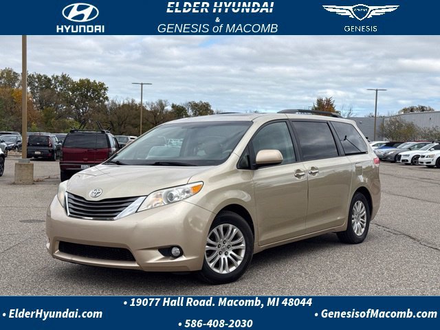 Used 2014 Toyota Sienna XLE FWD image 1