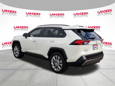 Used 2019 Toyota RAV4 Limited image 5
