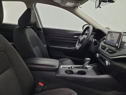 Used 2020 Nissan Altima 2.5 S AWD/4WD image 21