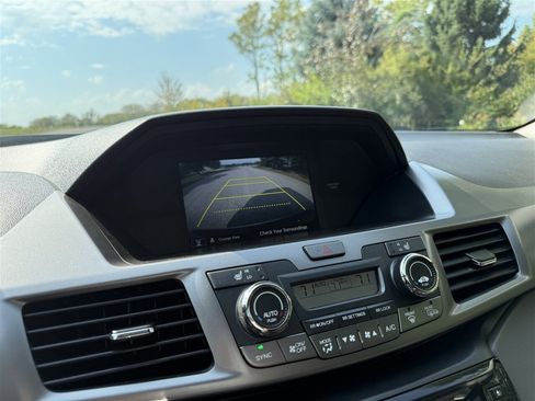 Used 2017 Honda Odyssey EX-L image 19