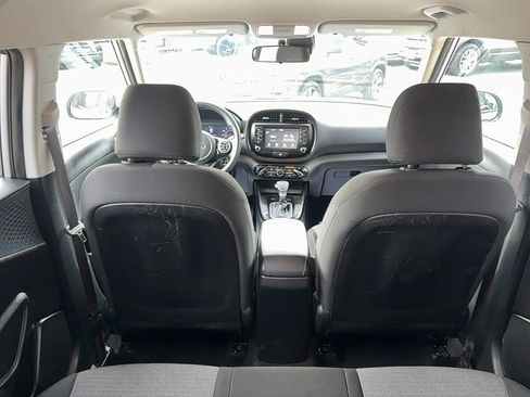 Used 2020 Kia Soul S image 9