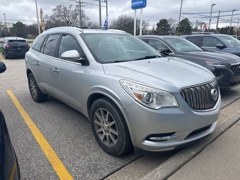 Used 2014 Buick Enclave Leather w/ Trailering Provision Package FWD image 3