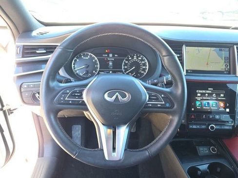 Used 2025 INFINITI QX50 Sport image 16