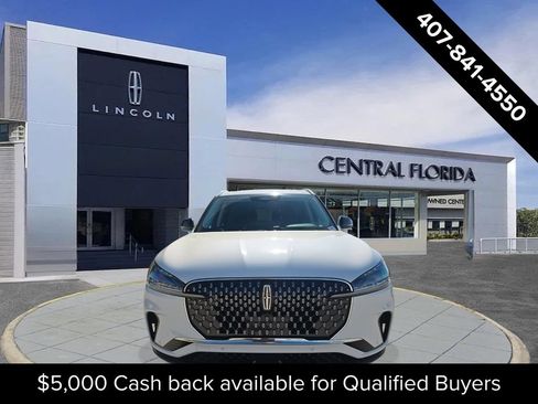 New 2026 Lincoln Aviator AWD image 2