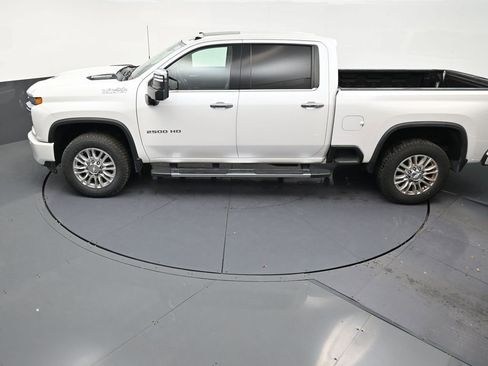 Used 2020 Chevrolet Silverado 2500 High Country w/ Z71 Off-Road Package AWD/4WD image 13
