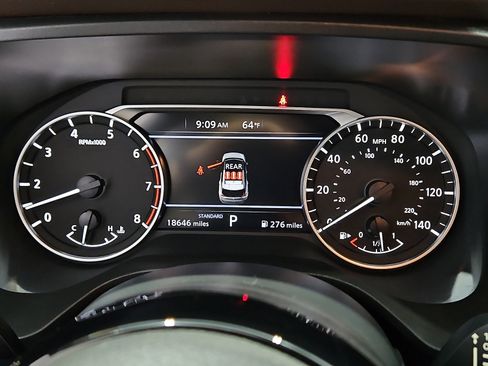 Used 2023 Nissan Rogue SV image 18