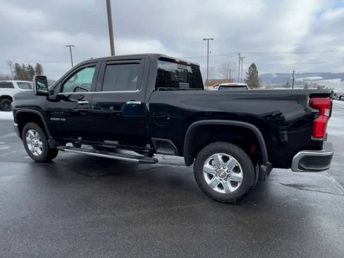 Used 2023 Chevrolet Silverado 2500 LTZ w/ LTZ Convenience Package AWD/4WD image 6