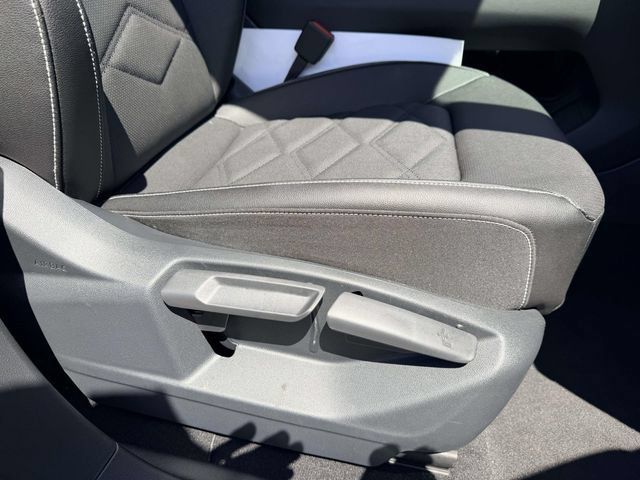 Used 2026 Volkswagen Atlas SE AWD/4WD image 9