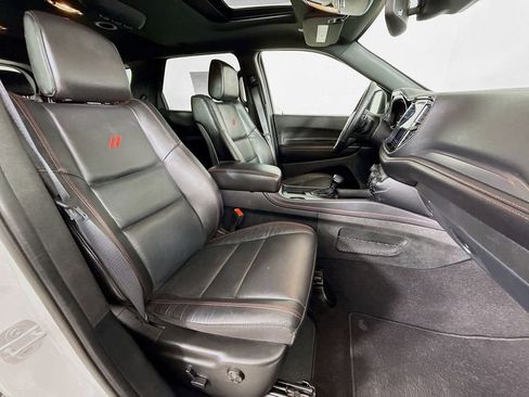 Used 2025 Dodge Durango GT image 34