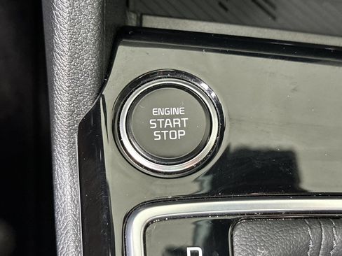 Certified 2024 Kia Sportage SX AWD/4WD image 20
