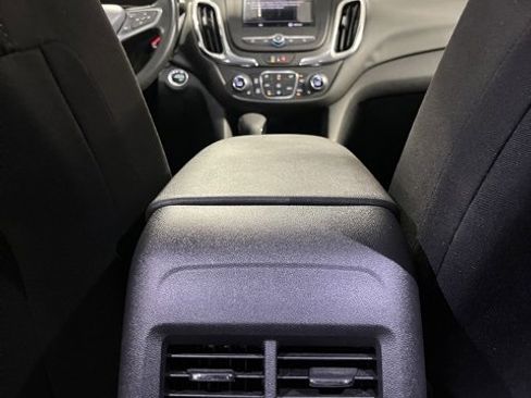 Used 2022 Chevrolet Equinox LT image 27