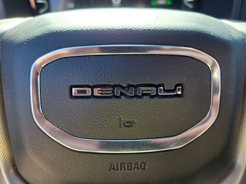 Used 2023 GMC Yukon XL Denali AWD/4WD image 29
