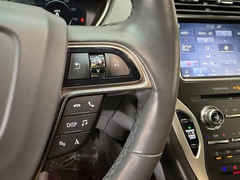 Used 2019 Lincoln Nautilus Reserve AWD/4WD image 20