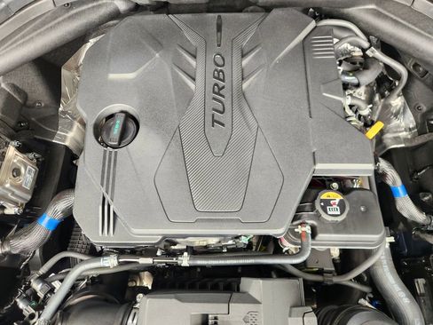 New 2026 Genesis GV70 2.5T Advanced AWD/4WD image 24