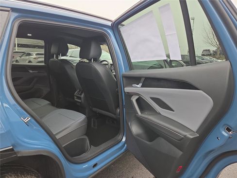 New 2026 Volkswagen Tiguan SE R-Line image 29