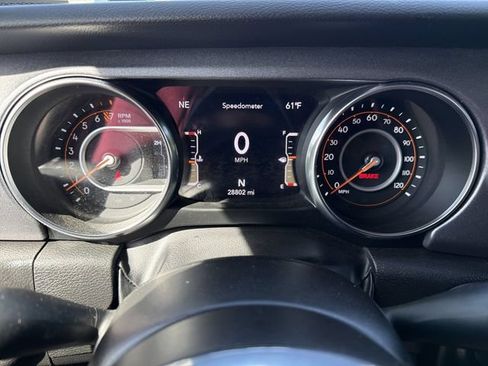 Used 2023 Jeep Gladiator Mojave w/ Cold Weather Group AWD/4WD image 12