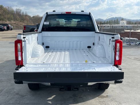 New 2026 Ford F250 XL w/ XL Chrome Package AWD/4WD image 4