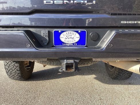 Used 2024 GMC Sierra 2500 Denali w/ Denali Reserve Package image 15