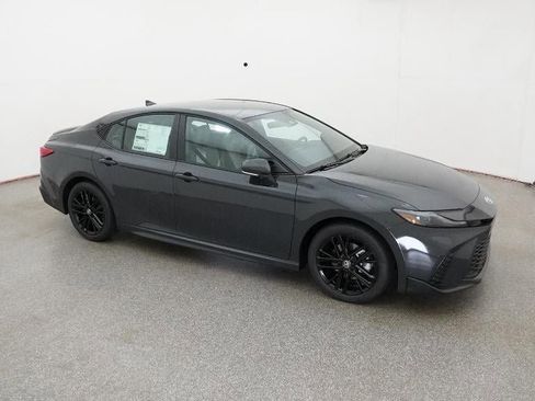 New 2026 Toyota Camry SE image 12