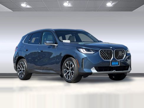 Used 2026 BMW X3 xDrive30i w/ Premium Package AWD/4WD image 7
