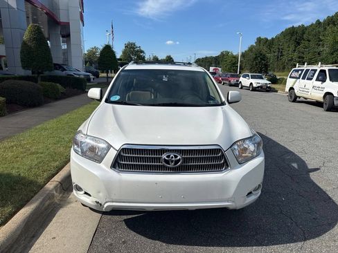 Used 2010 Toyota Highlander Limited AWD/4WD image 4