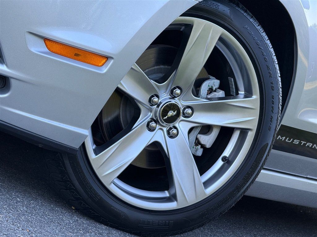 Used 2014 Ford Mustang GT Premium w/ Accessory Package 1 RWD image 5
