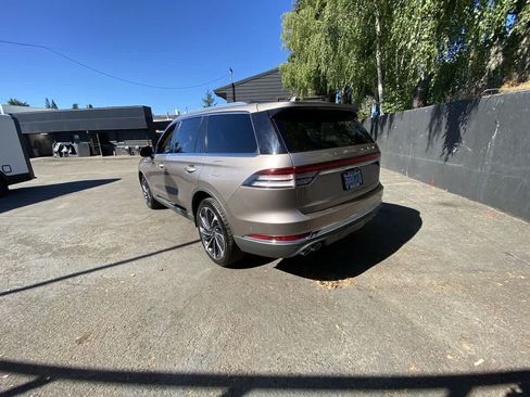 Used 2020 Lincoln Aviator Reserve w/ Equipment Group 202A AWD/4WD image 4