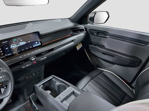 New 2026 Kia EV9 GT-Line AWD/4WD image 25