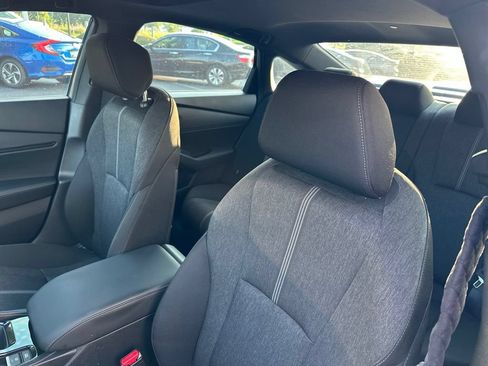 Used 2025 Honda Accord Sport image 23