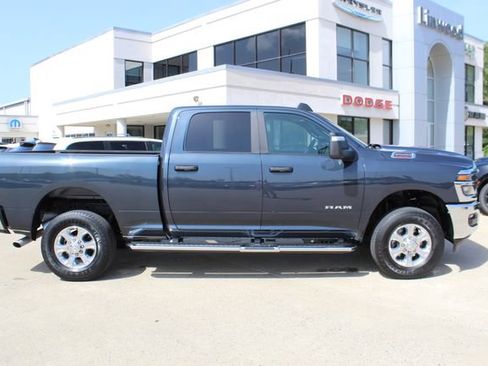 Used 2026 RAM 2500 Big Horn AWD/4WD image 6