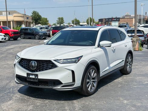 Used 2026 Acura MDX FWD w/ Technology Package image 4