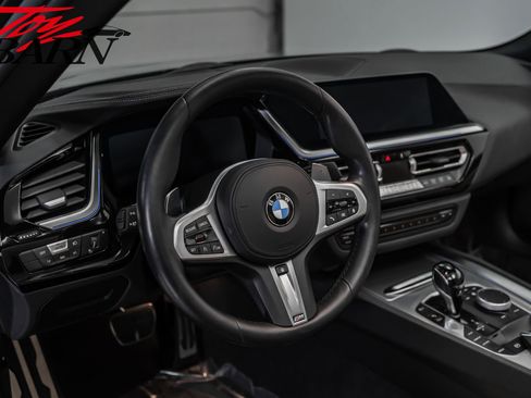 Used 2024 BMW Z4 M40i w/ Premium Package image 35