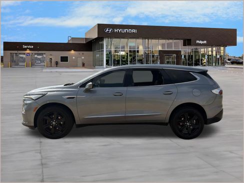 Used 2024 Buick Enclave Essence w/ Sport Touring Edition FWD image 2