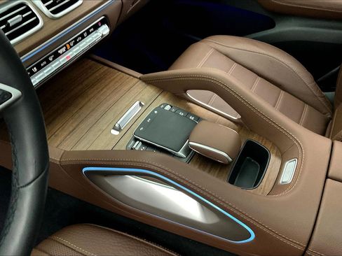 Used 2024 Mercedes-Benz GLE 450 4MATIC image 16